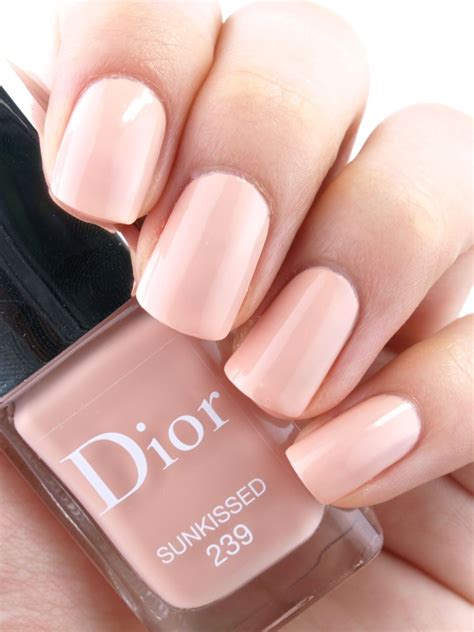 dior peach nagelpflege|Dior apricot nail polish.